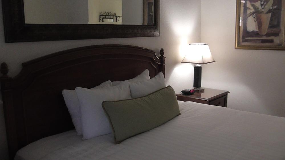 Ramada By Wyndham Kissimmee Downtown Hotel Eksteriør billede